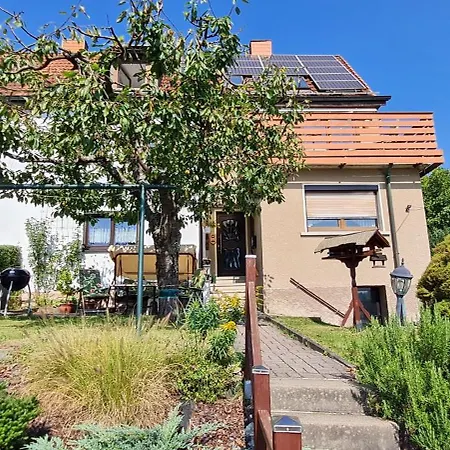 Apartment Berg-glueck, Ruhige Lage Mit Garten Schmalkalden