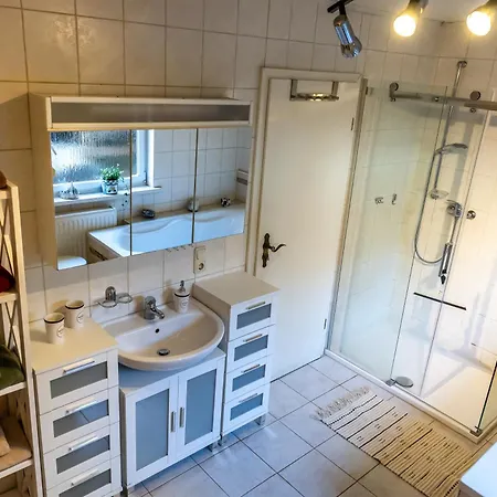 Berg-glueck, Ruhige Lage Mit Garten *