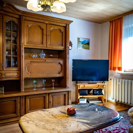 Berg-glueck, Ruhige Lage Mit Garten * Schmalkalden