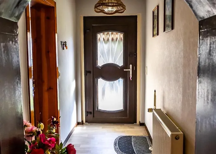 Berg-glueck, Ruhige Lage Mit Garten Schmalkalden